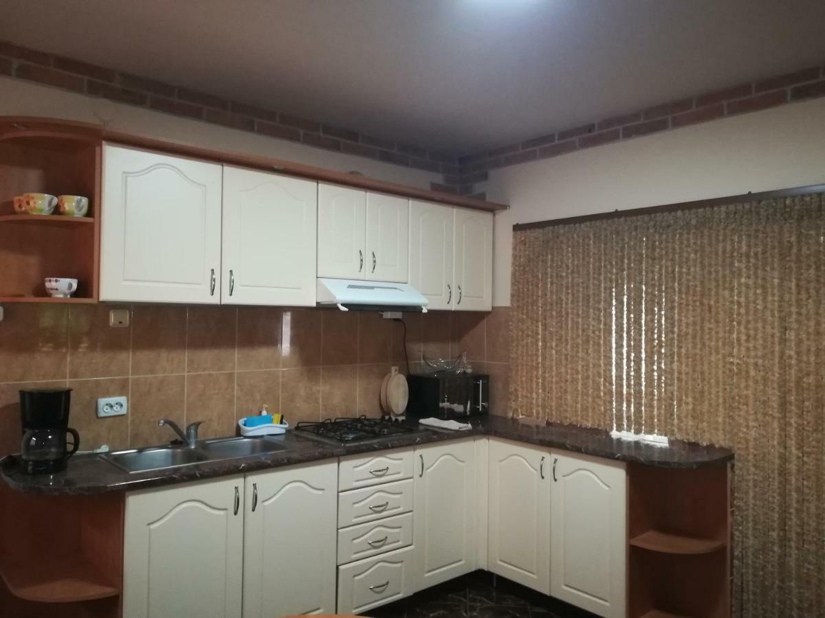 Pensiunea Colt Alb Бэйле-Хомород Экстерьер фото